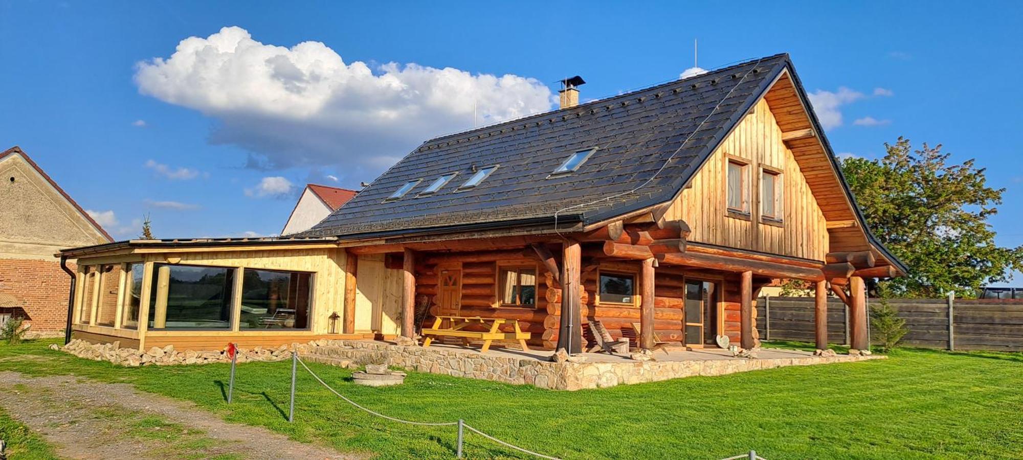Wellness Srub U Holubu Villa Malsice Exterior photo